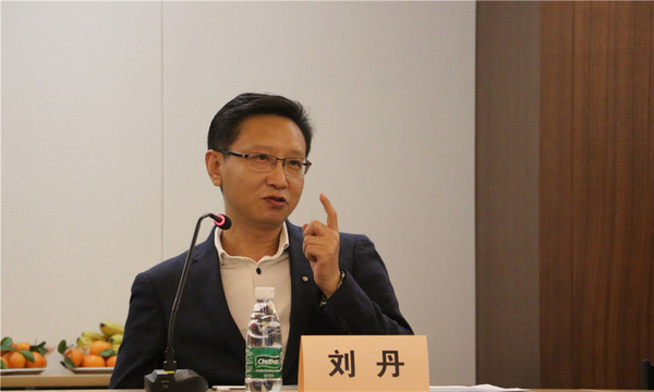 刘丹.jpg
